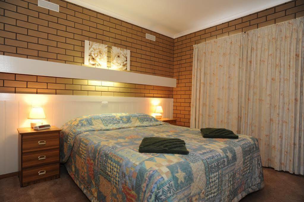 Sandpiper Holiday Apartments 莱克斯恩特伦斯 外观 照片