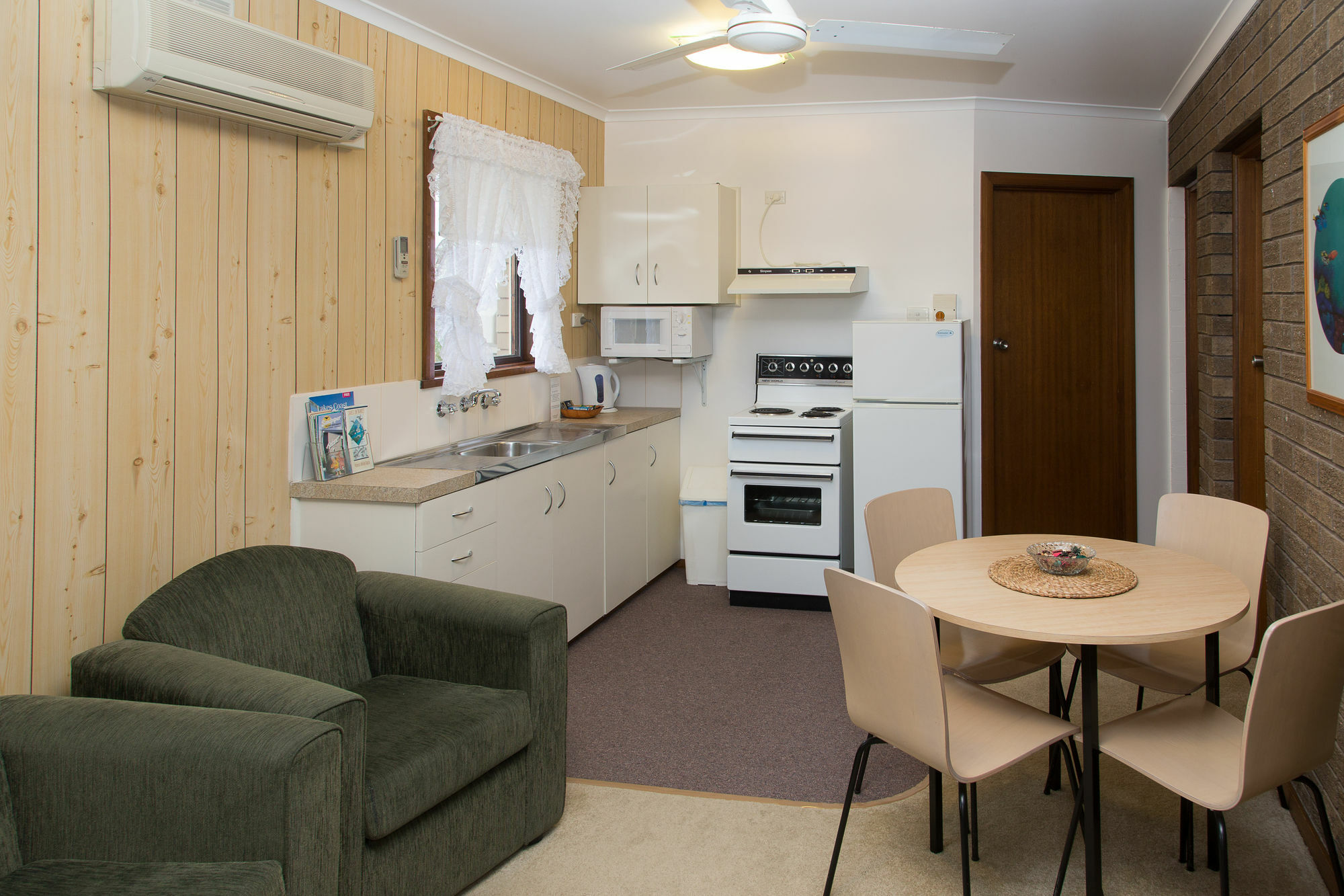 Sandpiper Holiday Apartments 莱克斯恩特伦斯 外观 照片